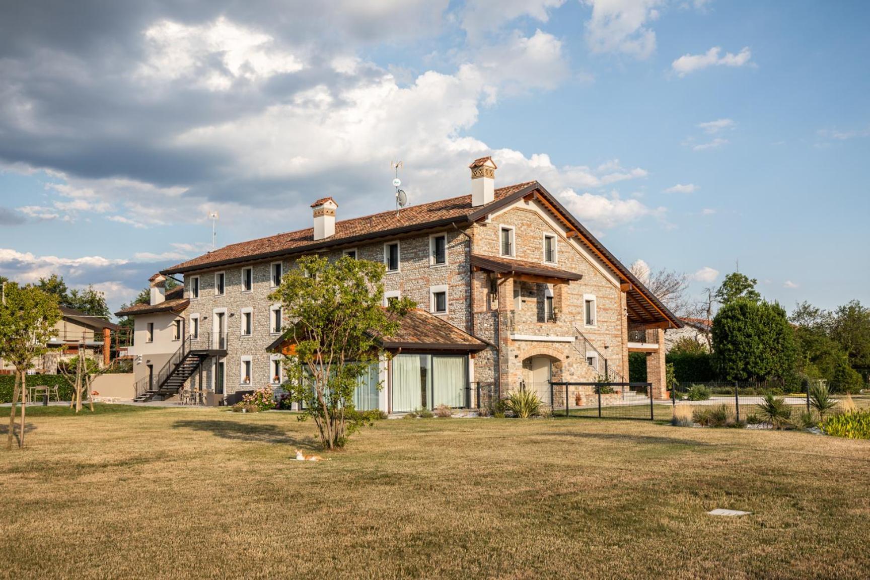 Atmosfere Charme & Country Hotel Borgo San Mauro Buitenkant foto