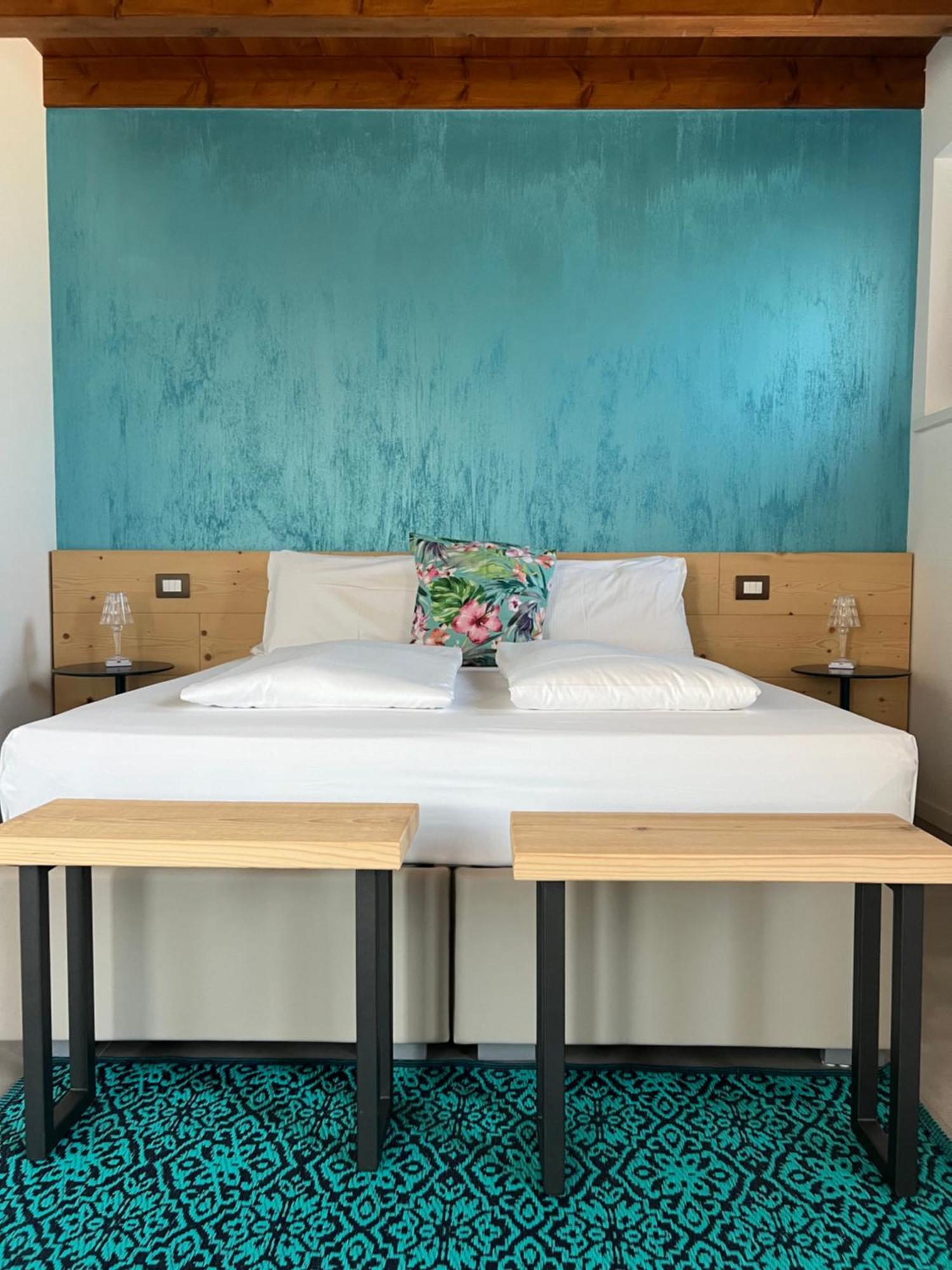 Atmosfere Charme & Country Hotel Borgo San Mauro Buitenkant foto